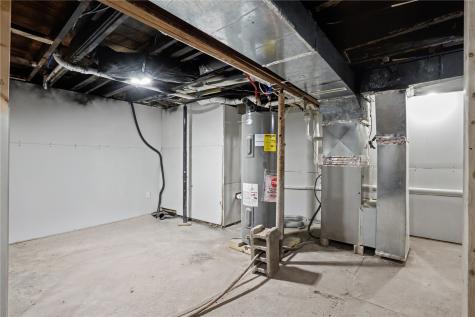 1403 West 3rd Street Vinton IA 52349