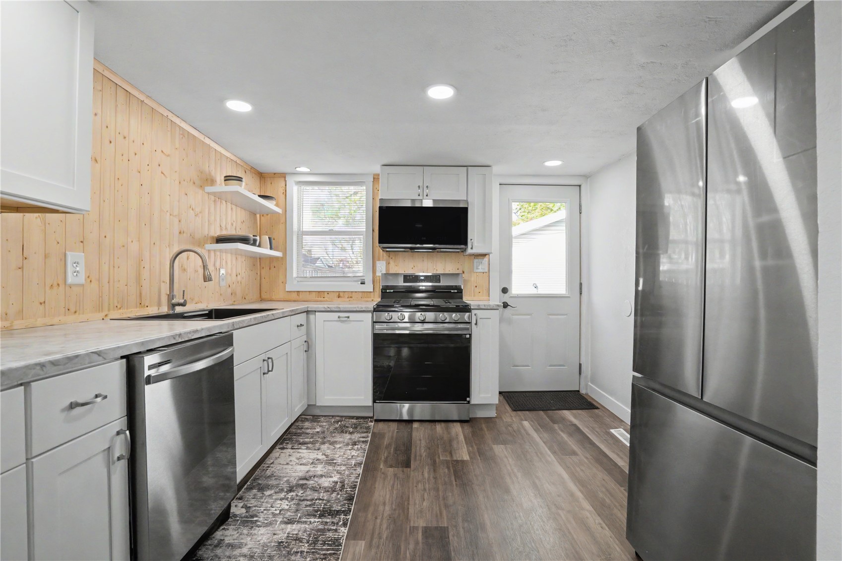1403 West 3rd Street Vinton IA 52349