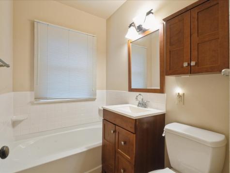 3414 E Avenue NE Cedar Rapids IA 52402