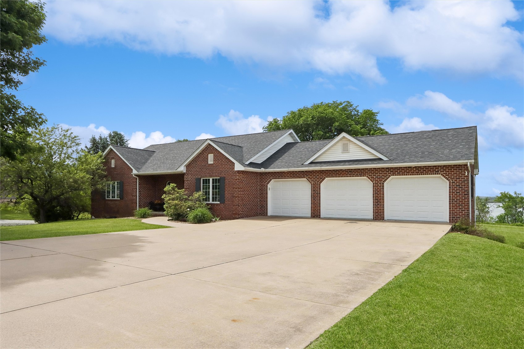 2765 Jeremy Court NW Swisher IA 52338