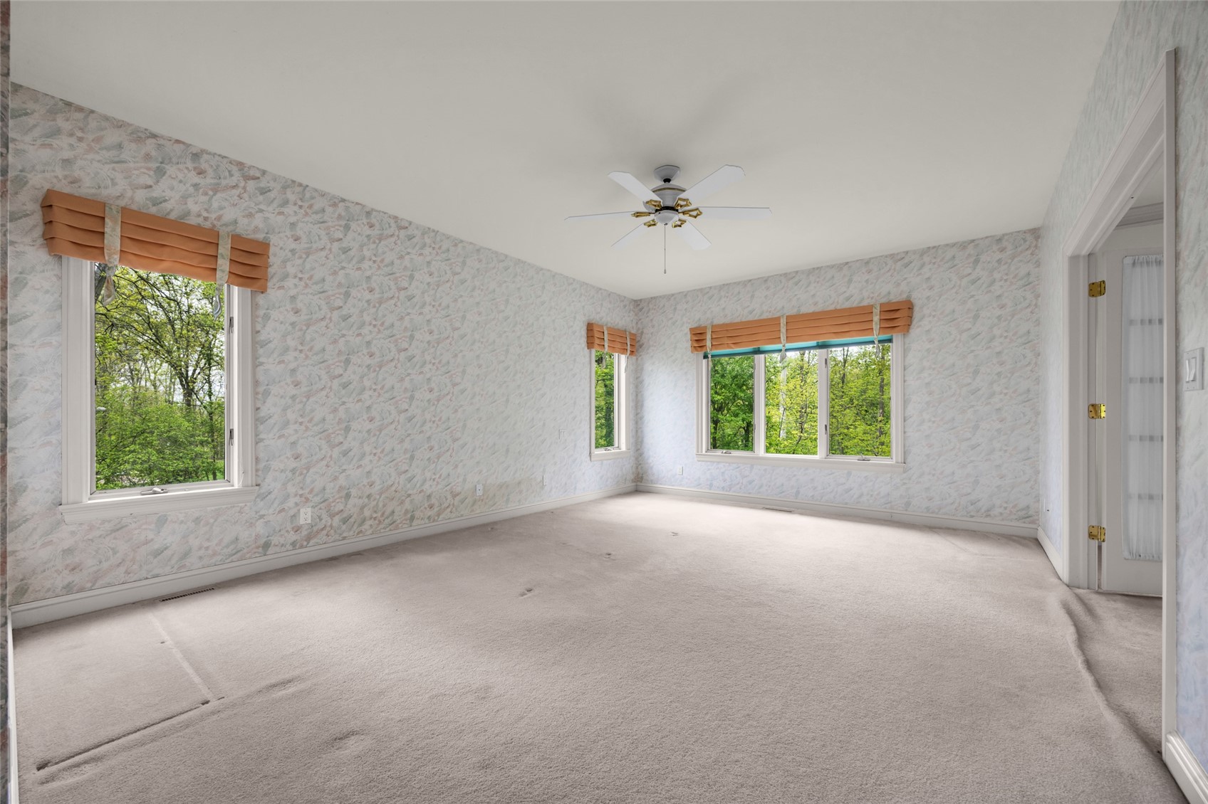 4850 Autumn Drive NE Cedar Rapids IA 52411