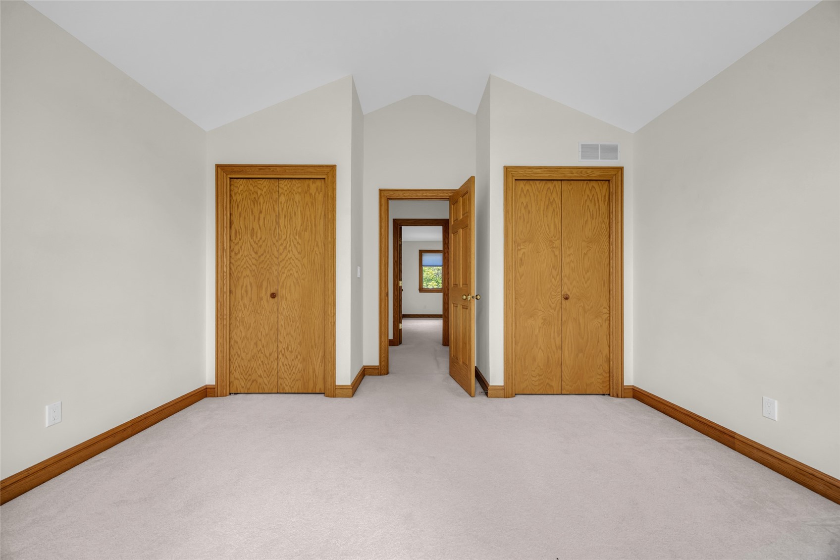 4850 Autumn Drive NE Cedar Rapids IA 52411