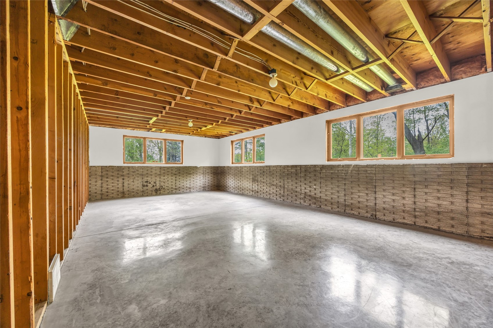 4850 Autumn Drive NE Cedar Rapids IA 52411