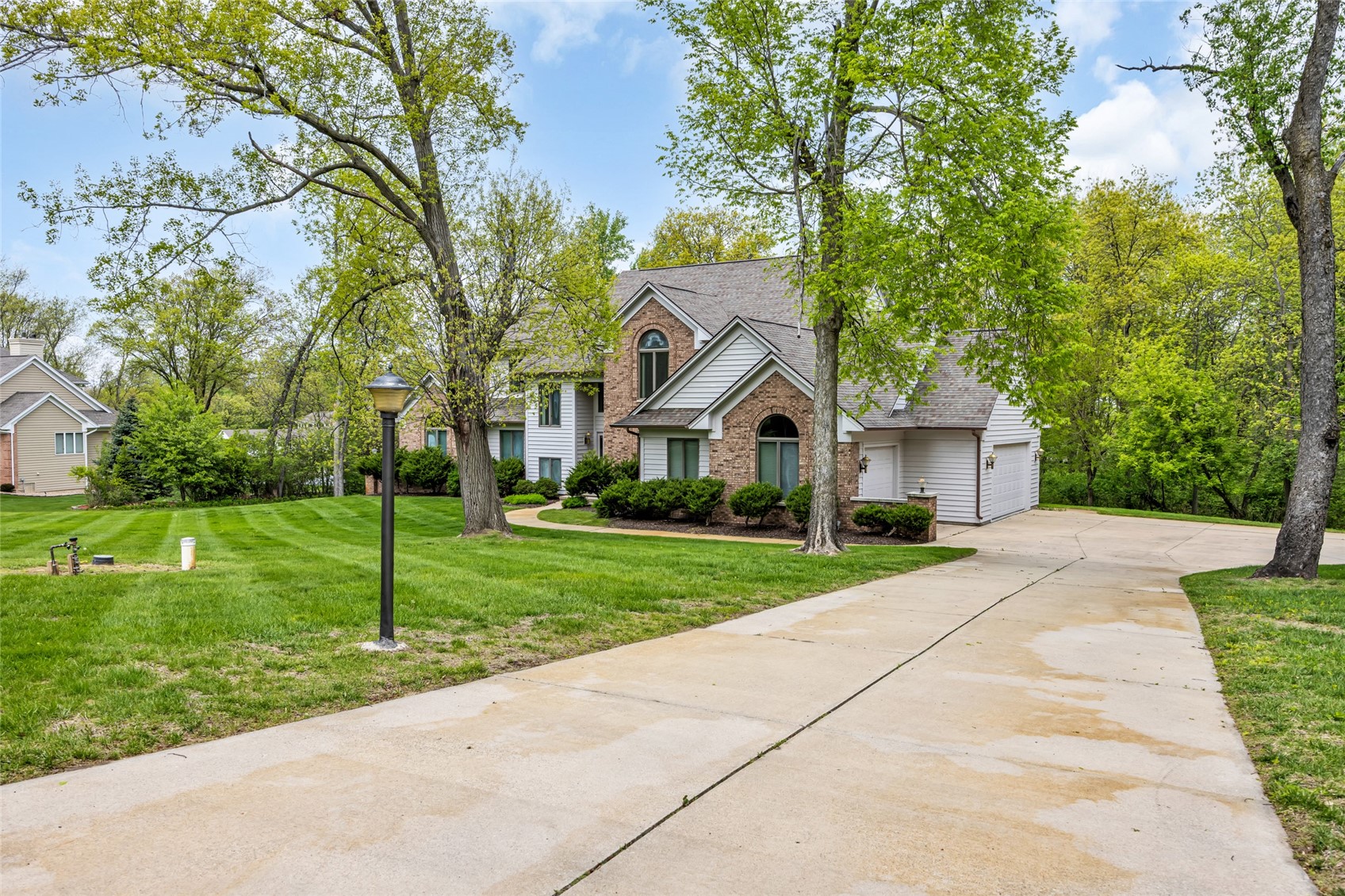 4850 Autumn Drive NE Cedar Rapids IA 52411