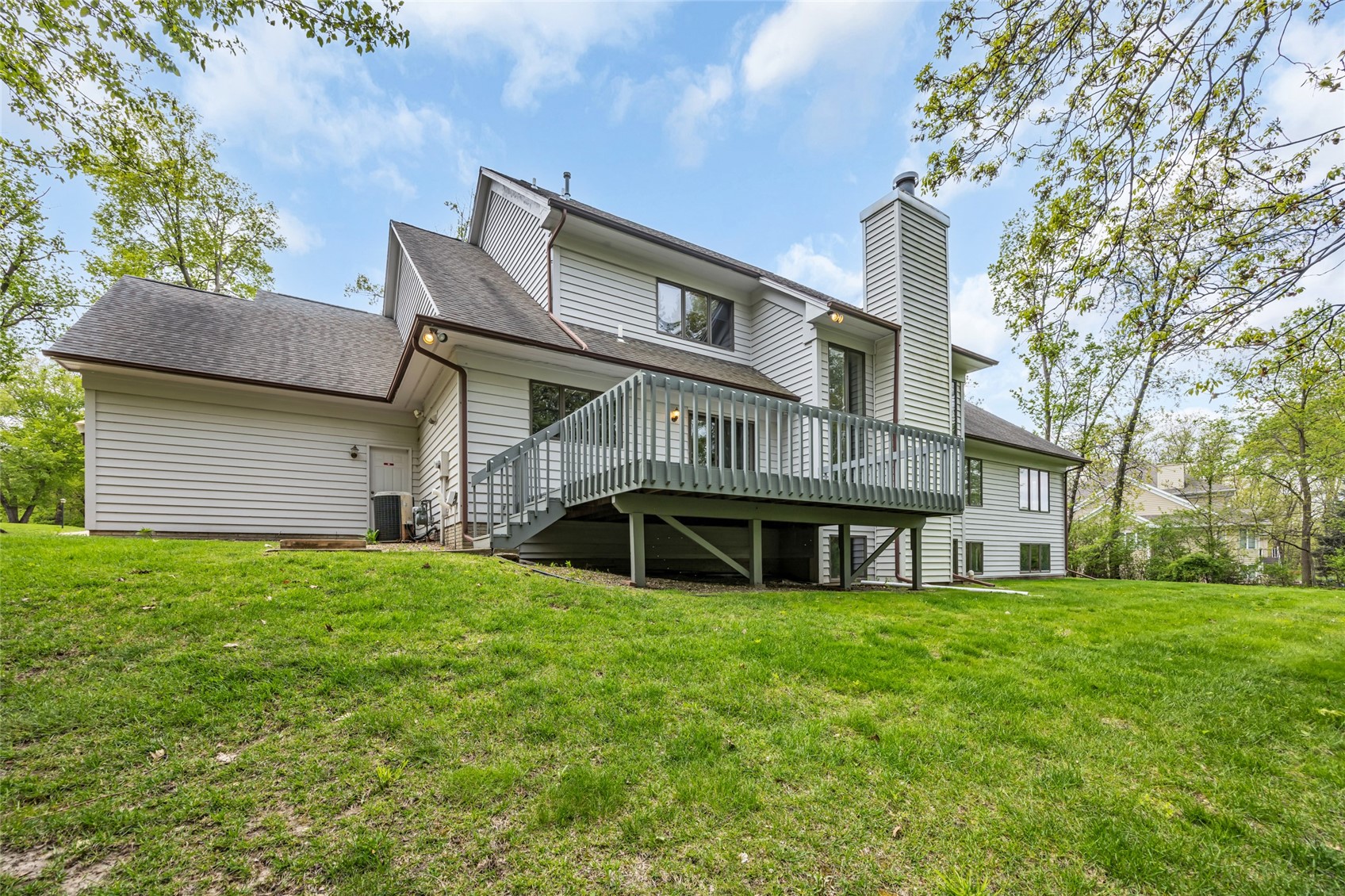 4850 Autumn Drive NE Cedar Rapids IA 52411