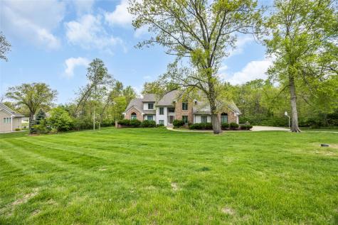 4850 Autumn Drive NE Cedar Rapids IA 52411