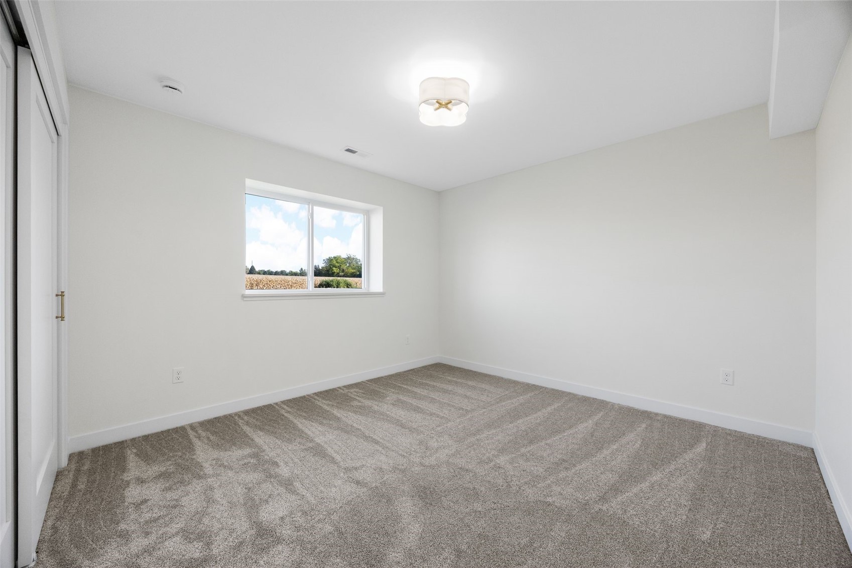 1525 3rd Street SW Mt Vernon IA 52314