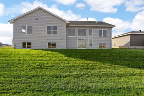 1525 3rd Street SW Mt Vernon IA 52314