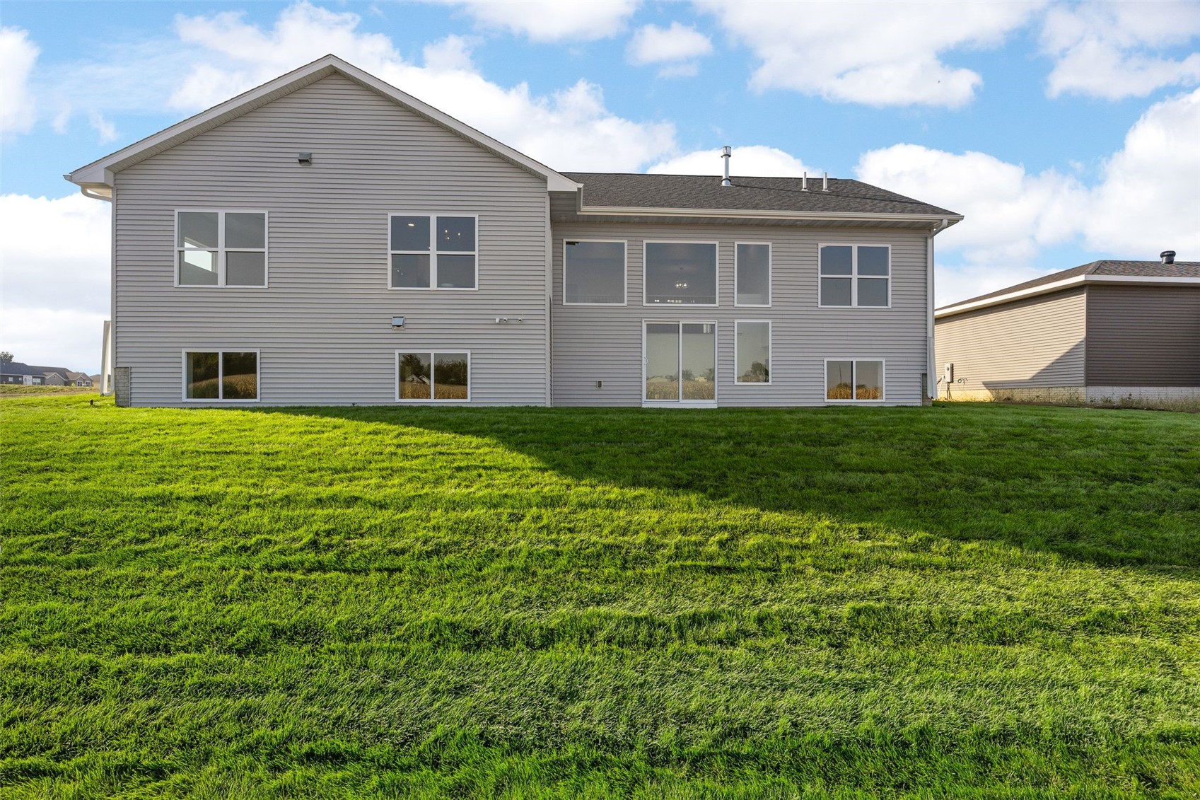 1525 3rd Street SW Mt Vernon IA 52314