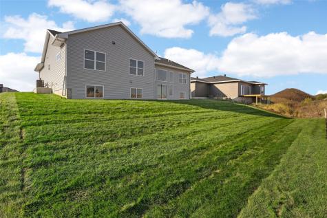 1525 3rd Street SW Mt Vernon IA 52314