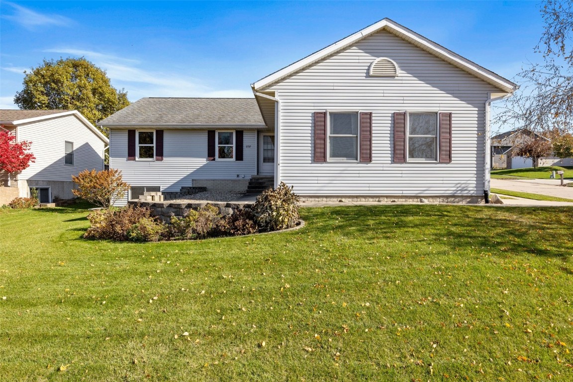 3737 Monarch Drive SW Cedar Rapids IA 52404