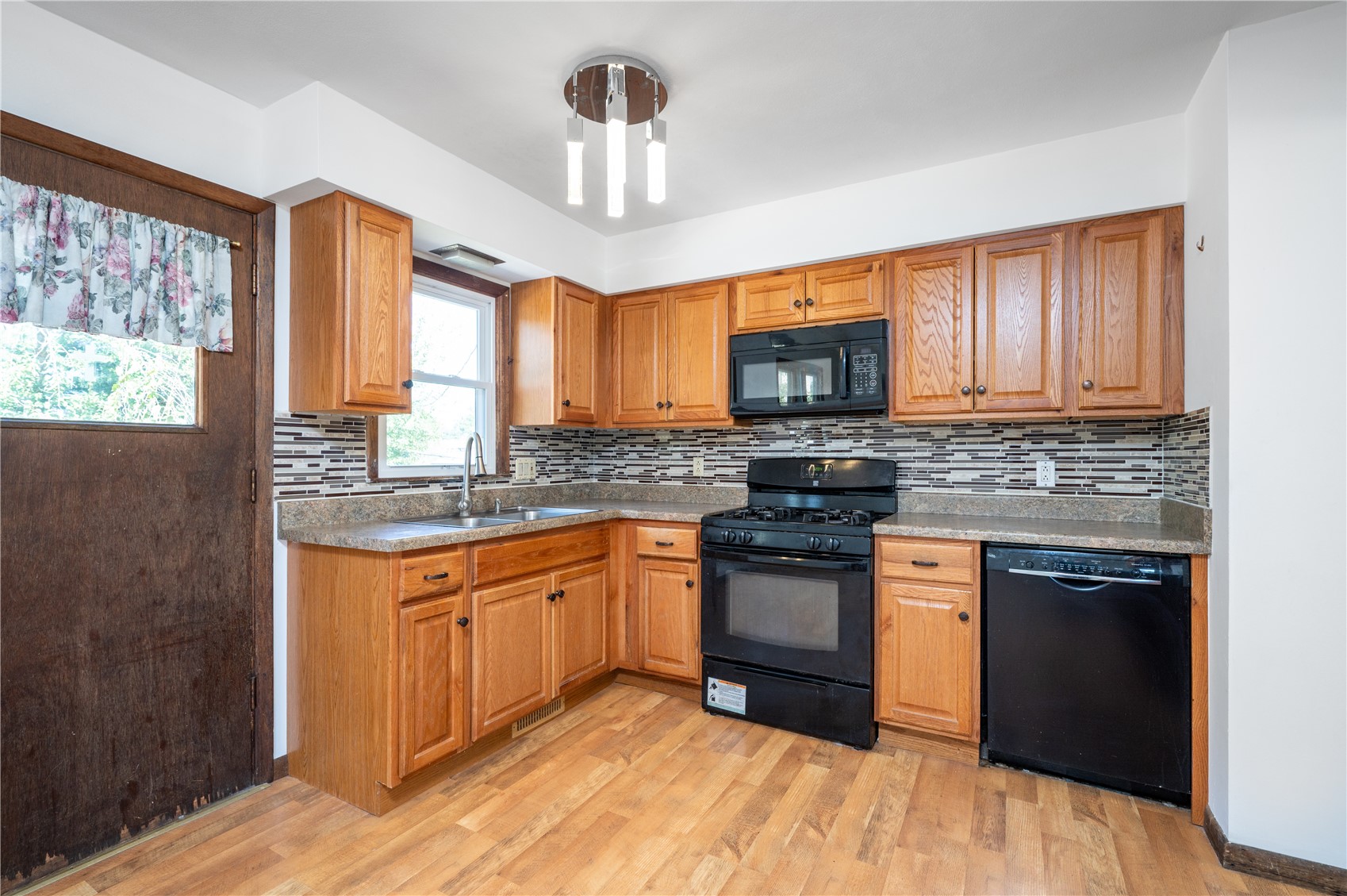 2520 Falbrook Drive NE Cedar Rapids IA 52402