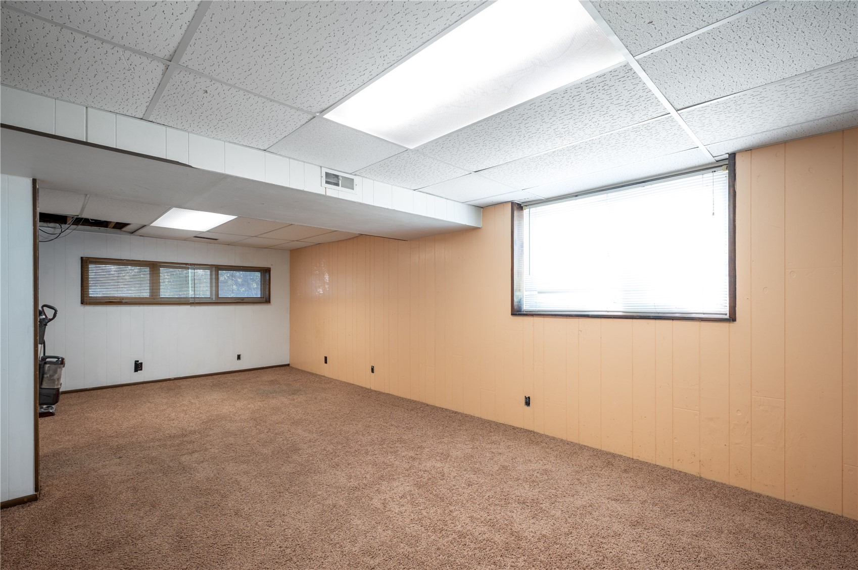 2520 Falbrook Drive NE Cedar Rapids IA 52402