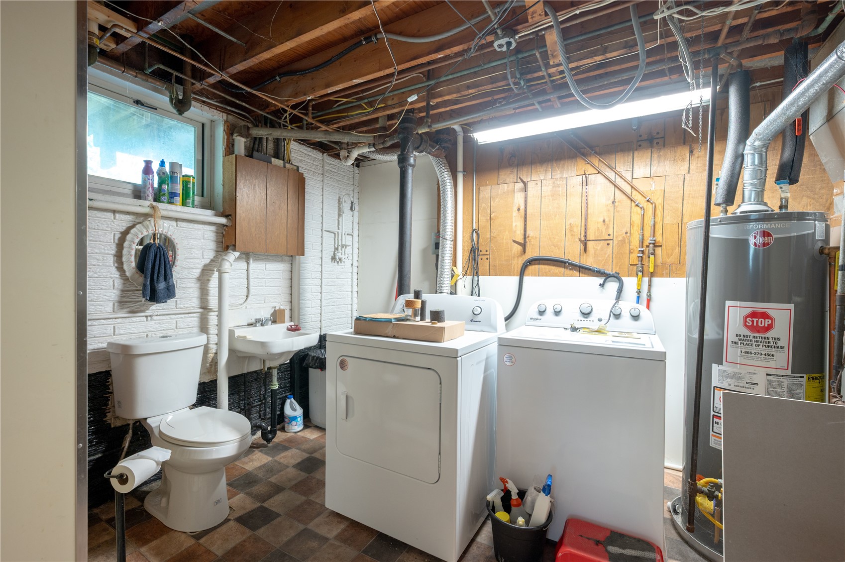2520 Falbrook Drive NE Cedar Rapids IA 52402