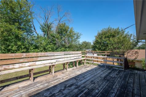 2520 Falbrook Drive NE Cedar Rapids IA 52402
