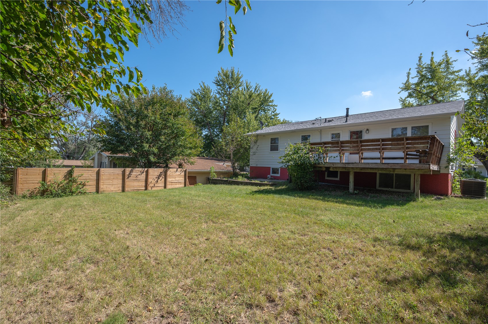 2520 Falbrook Drive NE Cedar Rapids IA 52402