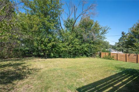2520 Falbrook Drive NE Cedar Rapids IA 52402