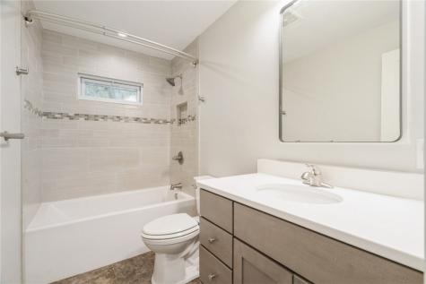 3132 Pebble Drive SW Cedar Rapids IA 52404