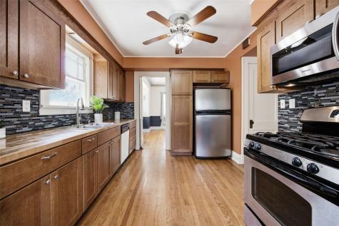 1721 2nd Avenue SE Cedar Rapids IA 52403