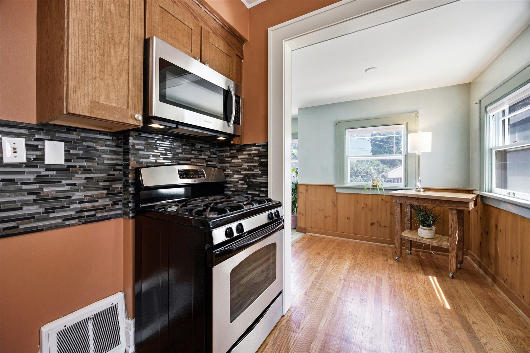 1721 2nd Avenue SE Cedar Rapids IA 52403