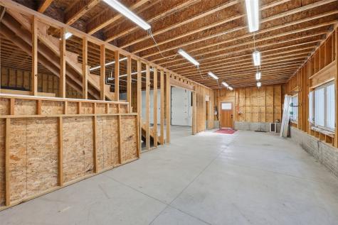 626 Grove Street Central City IA 52214