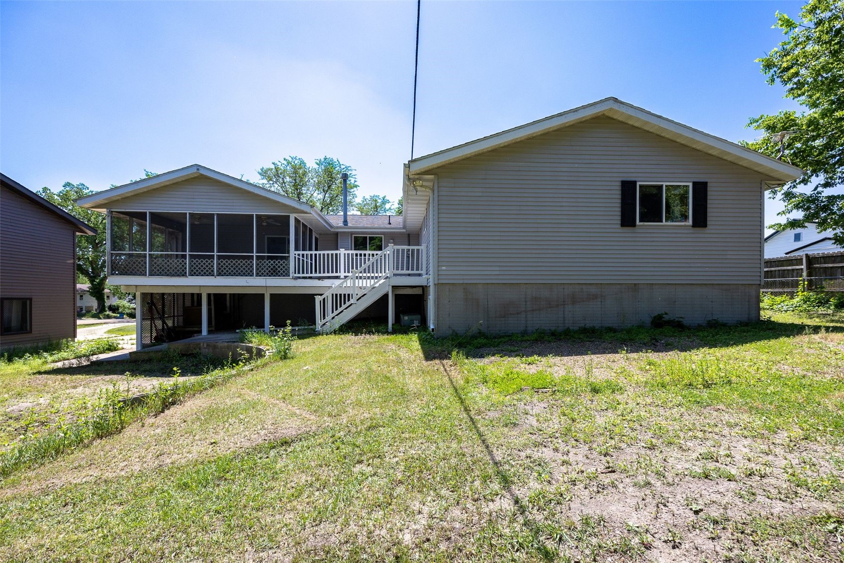 626 Grove Street Central City IA 52214