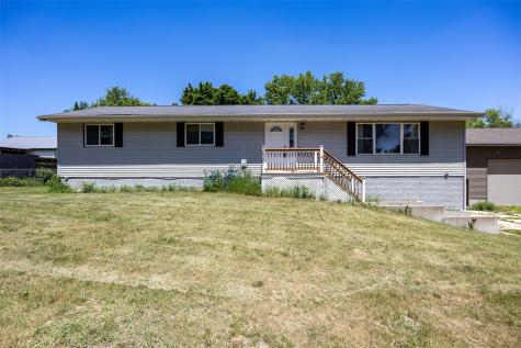 626 Grove Street Central City IA 52214