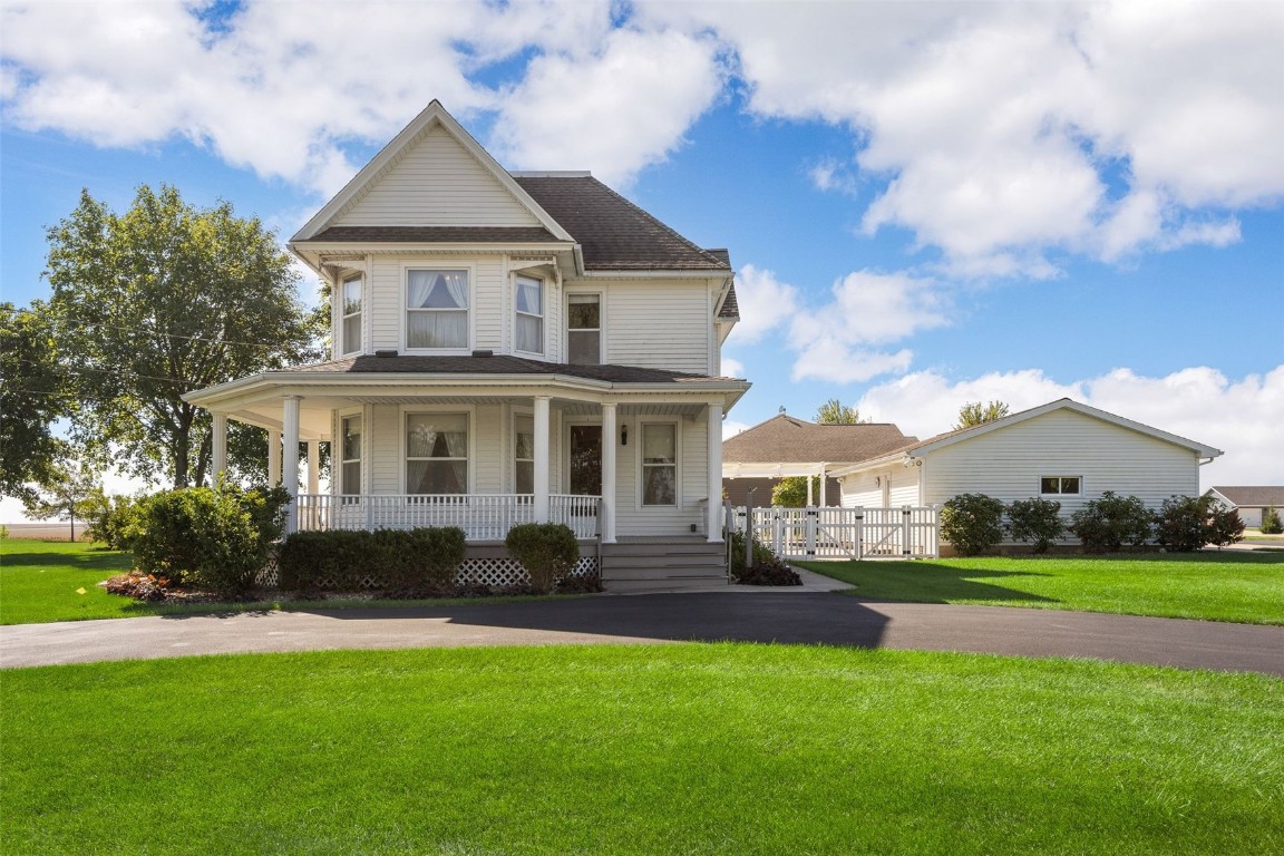 609 South Street Ryan IA 52330