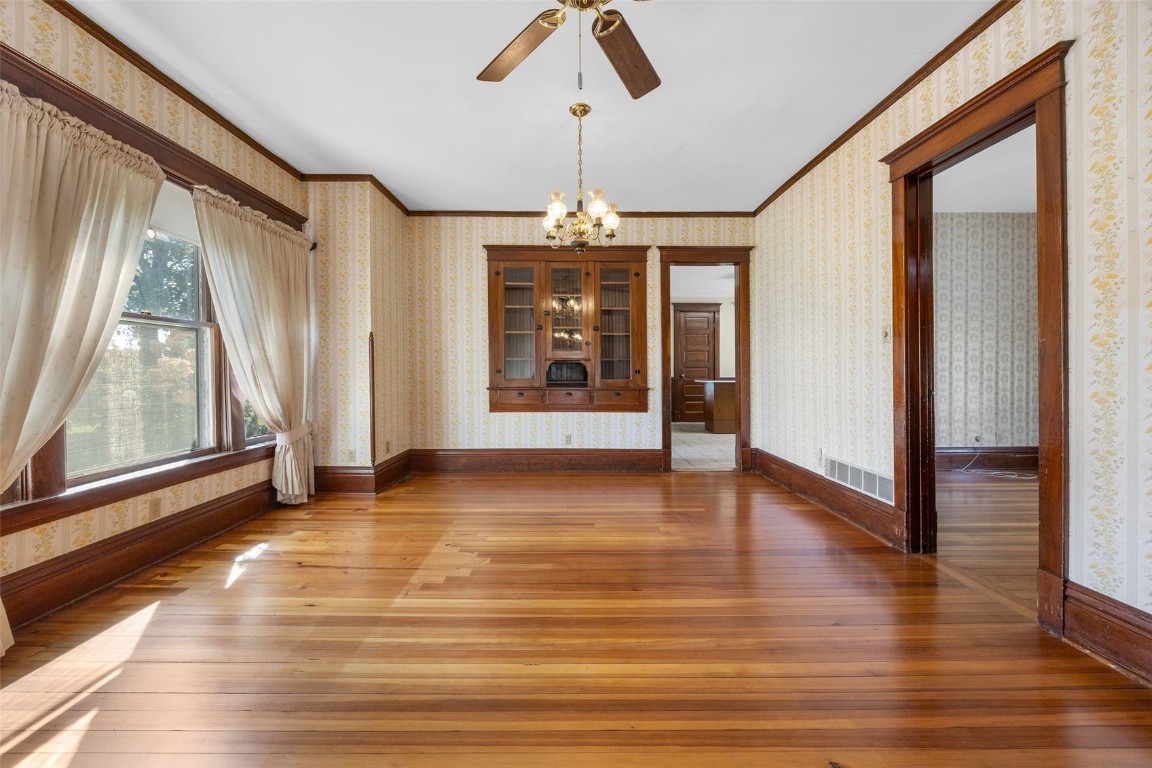 609 South Street Ryan IA 52330
