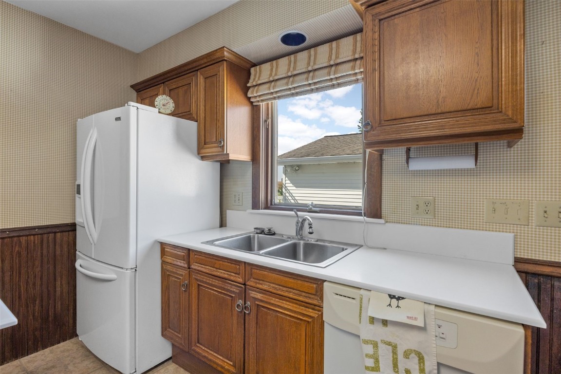 609 South Street Ryan IA 52330