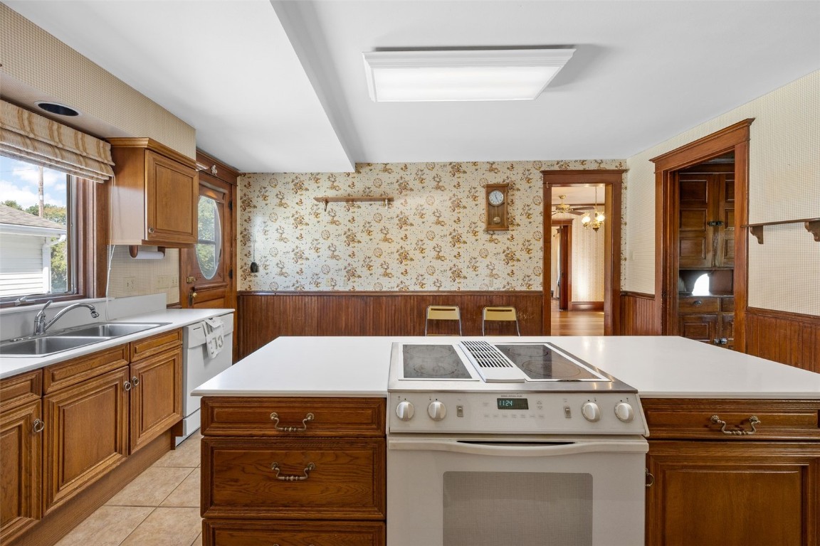 609 South Street Ryan IA 52330