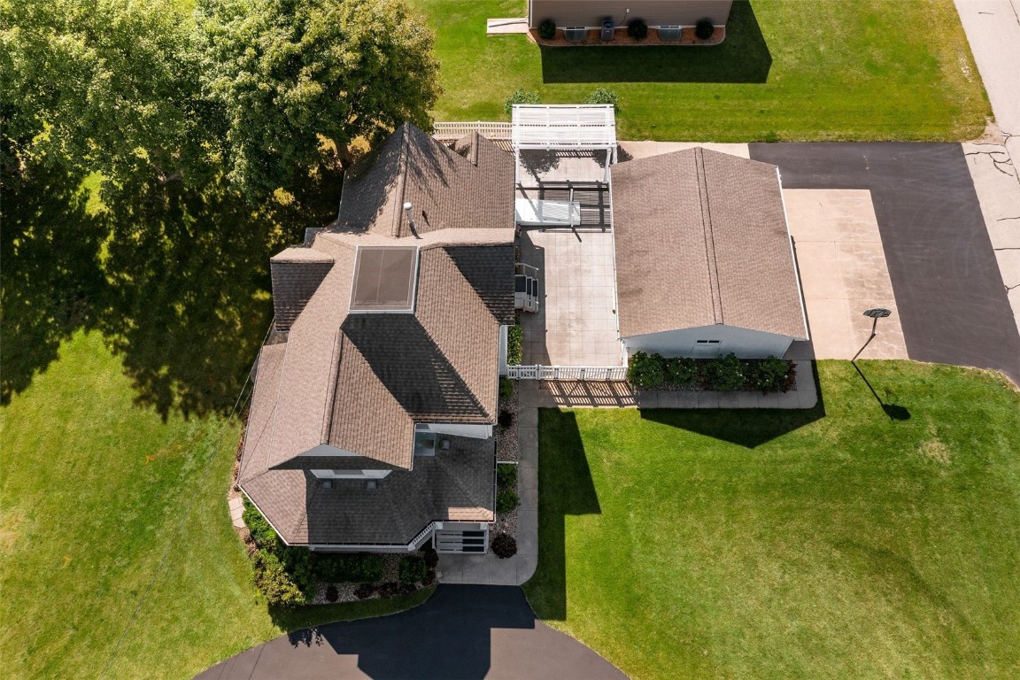 609 South Street Ryan IA 52330