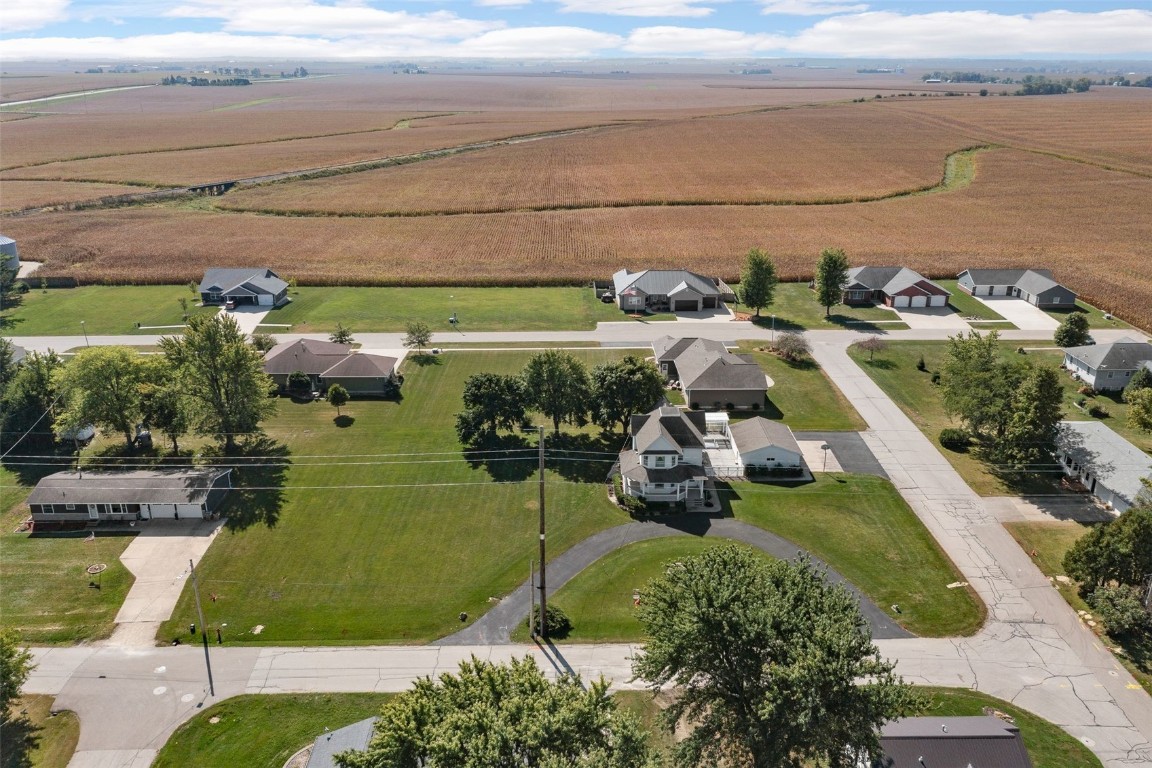 609 South Street Ryan IA 52330