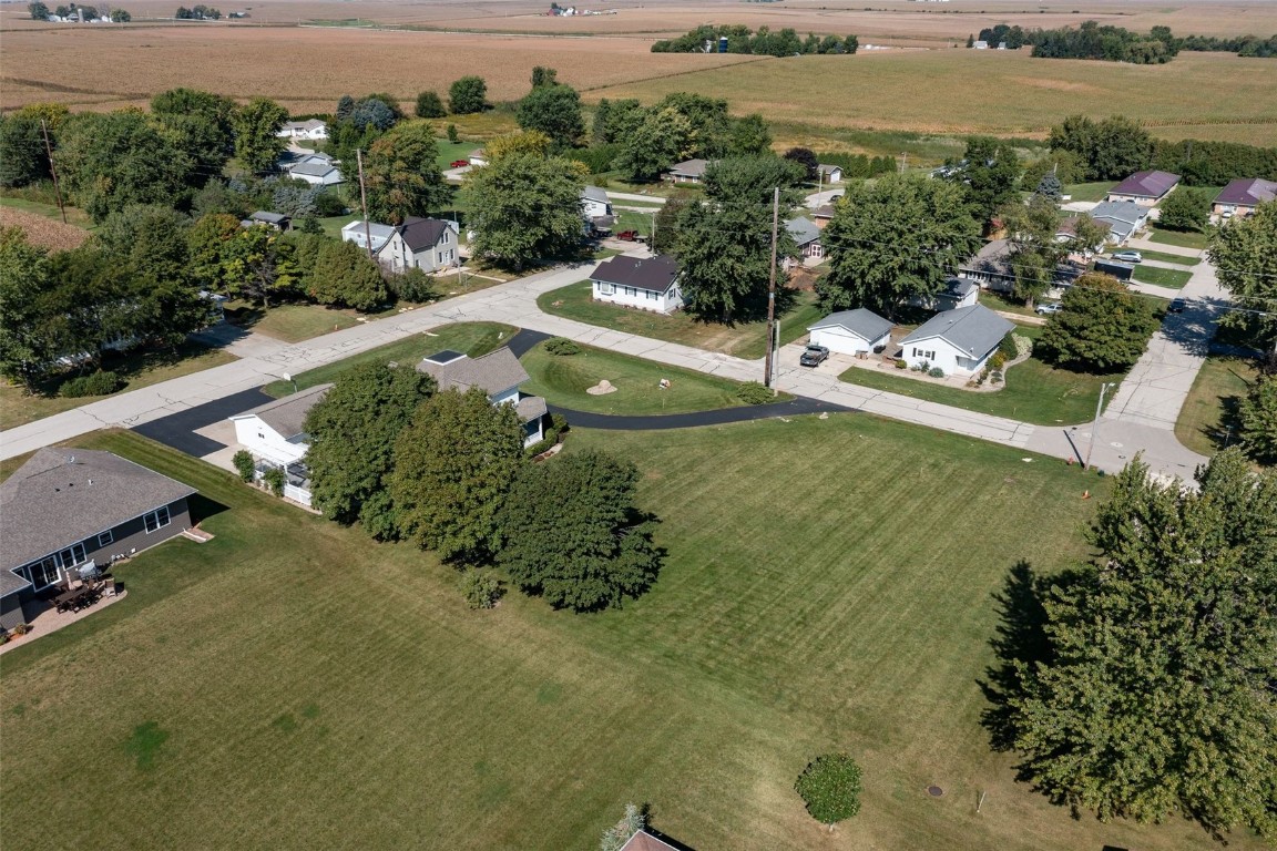 609 South Street Ryan IA 52330
