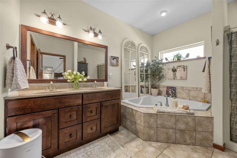 3352 Southridge Drive Amana IA 52203