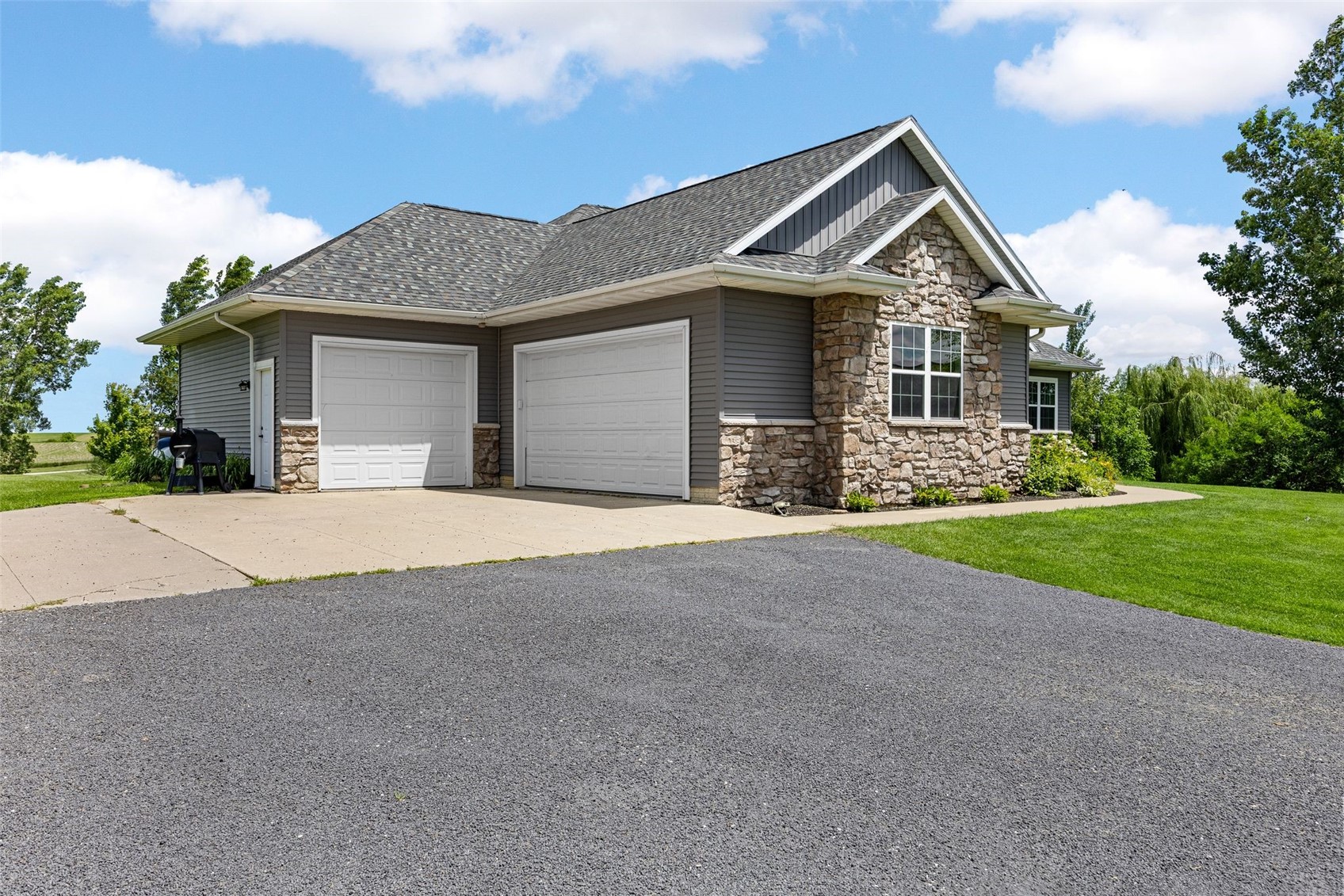 3352 Southridge Drive Amana IA 52203