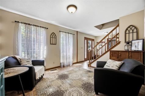 419 Rockvalley Drive SW Cedar Rapids IA 52404