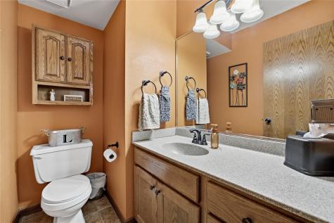 419 Rockvalley Drive SW Cedar Rapids IA 52404
