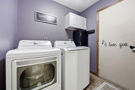 419 Rockvalley Drive SW Cedar Rapids IA 52404