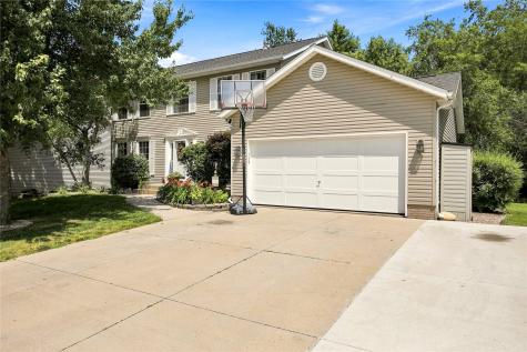 419 Rockvalley Drive SW Cedar Rapids IA 52404
