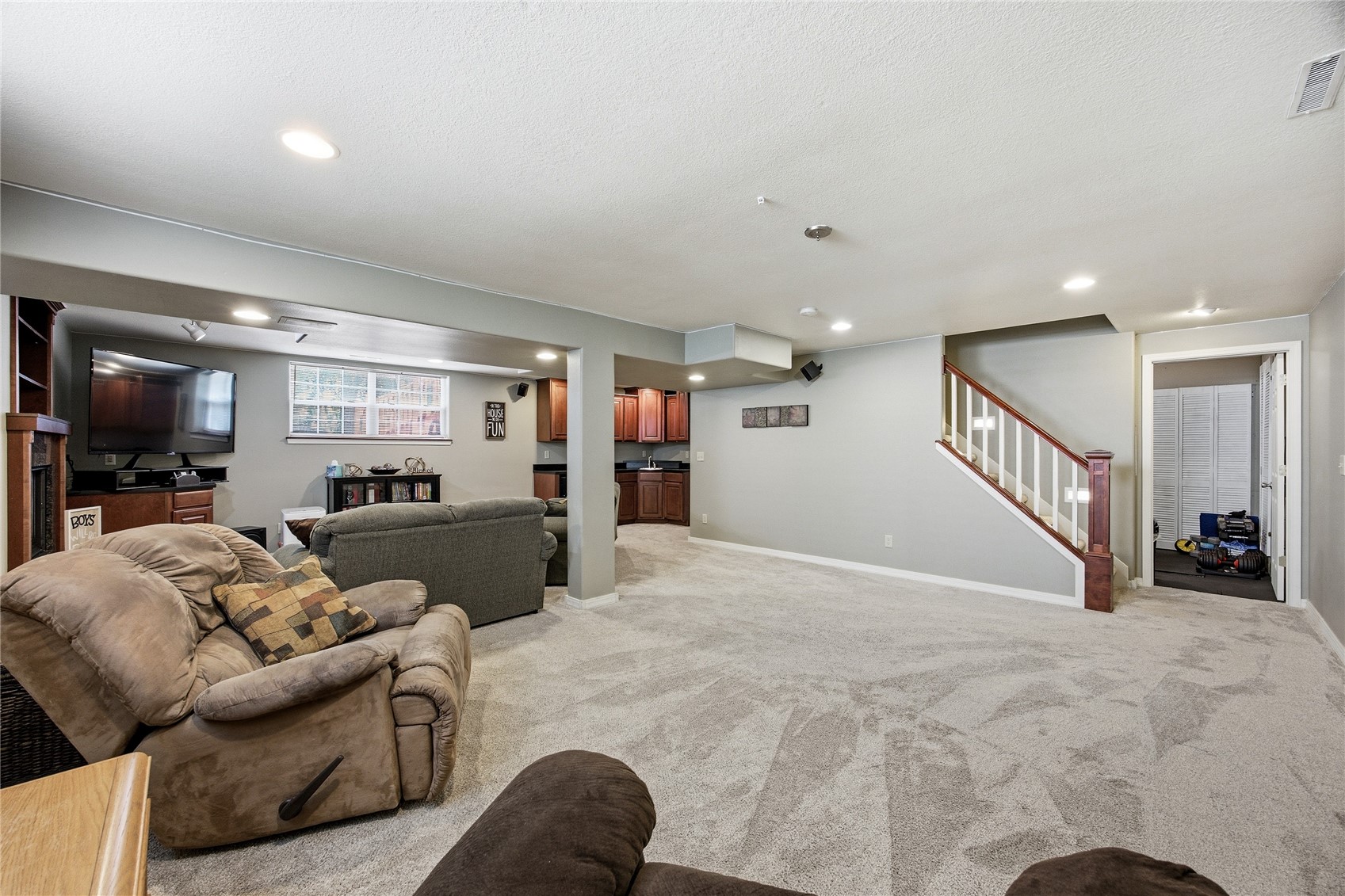 419 Rockvalley Drive SW Cedar Rapids IA 52404