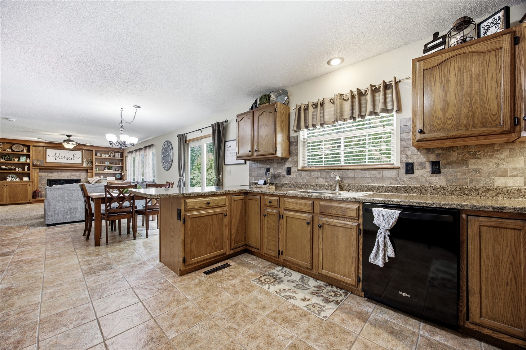 419 Rockvalley Drive SW Cedar Rapids IA 52404
