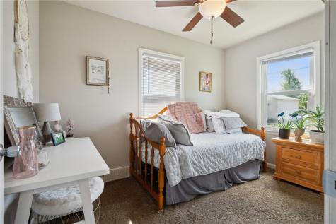643 20th Avenue SW Cedar Rapids IA 52404