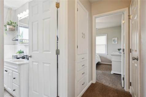 643 20th Avenue SW Cedar Rapids IA 52404