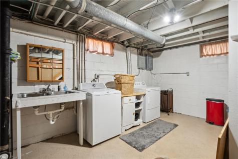 643 20th Avenue SW Cedar Rapids IA 52404