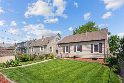 643 20th Avenue SW Cedar Rapids IA 52404