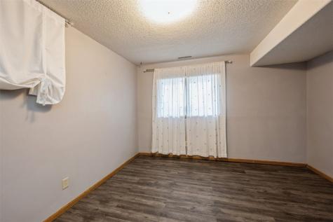 1922 Greentree Court NW Cedar Rapids IA 52405