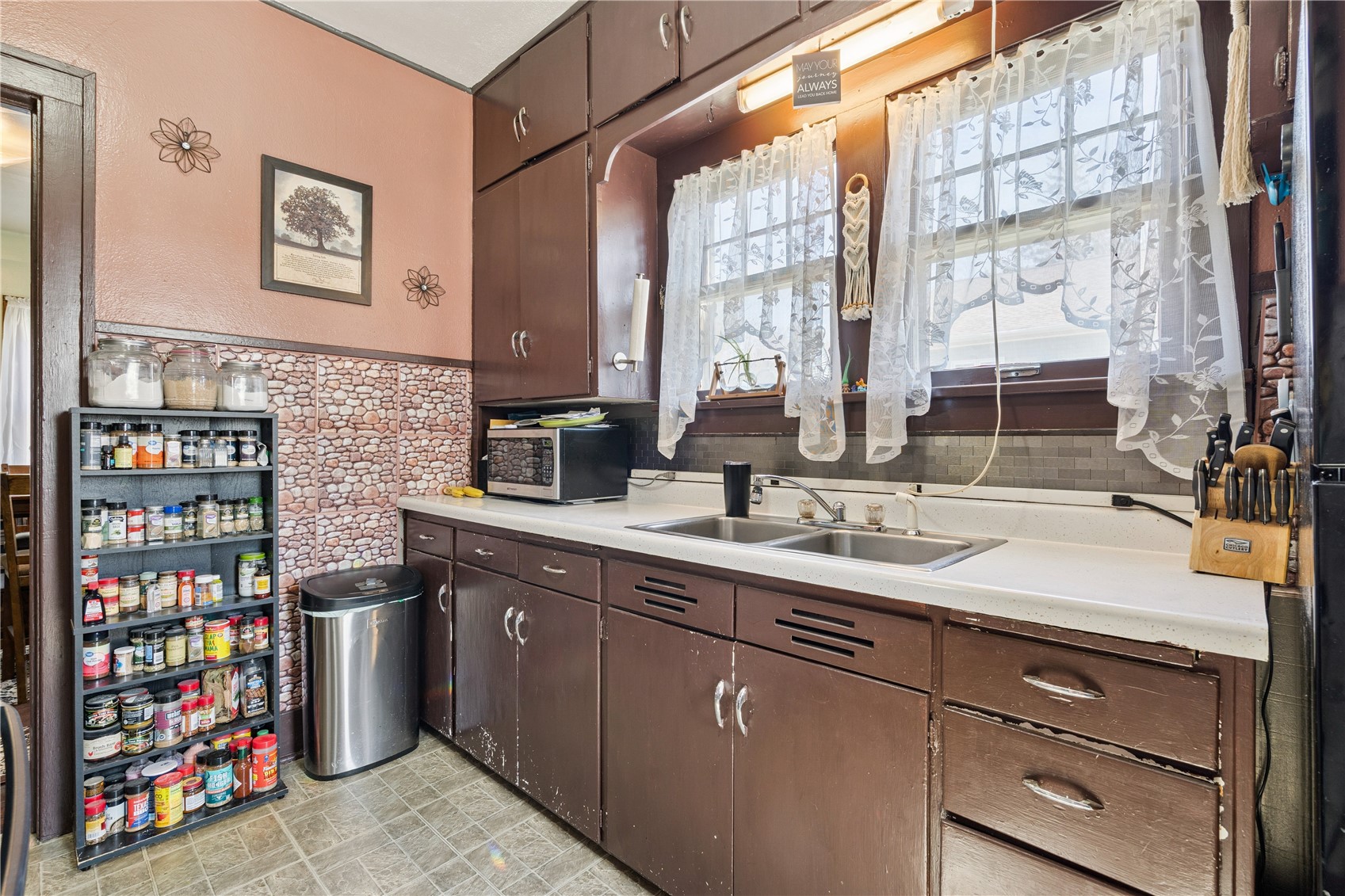 2140 Norwood Street IA 50669