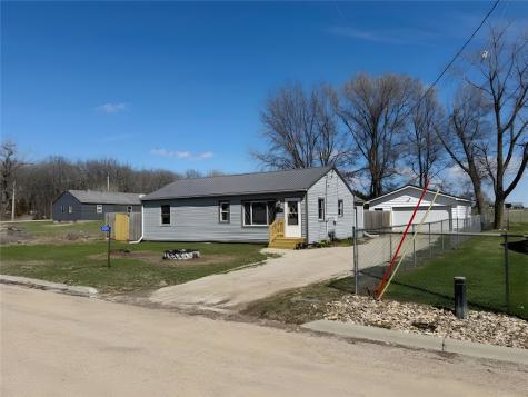 309 Elaine Drive Waterloo IA 50707