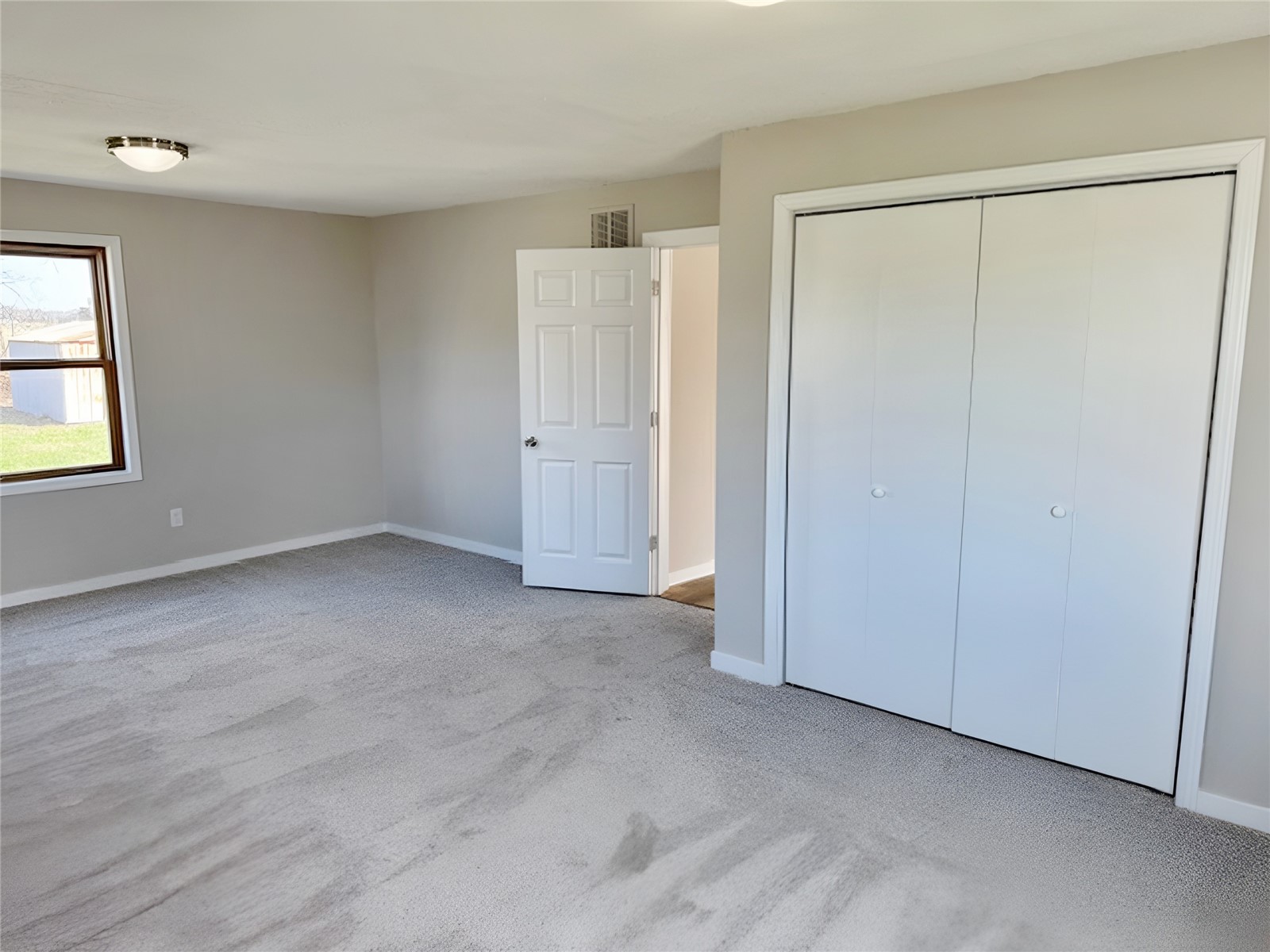 309 Elaine Drive Waterloo IA 50707